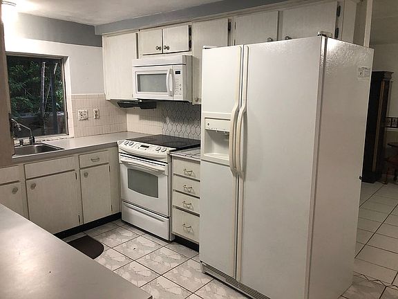 4th image of 8408 Wagon Wheel Ln
