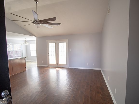 3rd image of 8002 Ponderosa Pine Blvd