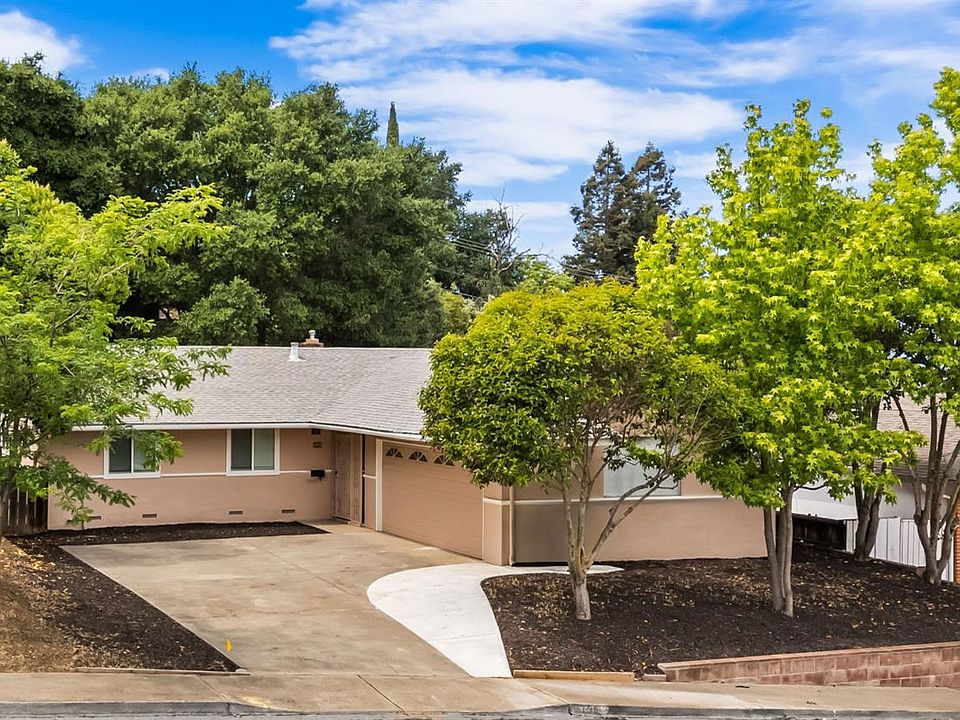 1st image of 359 Rollingwood Drive