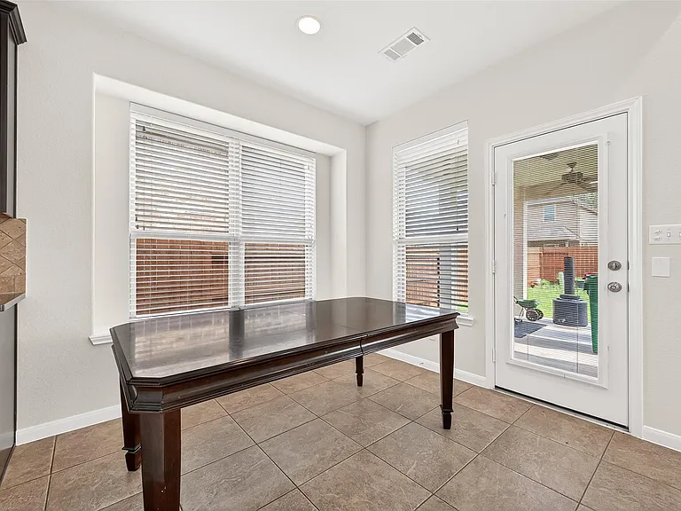 17415 Sandalisle Ln — Photo 26