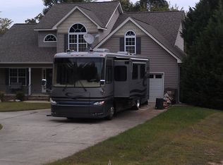 4876 Goddards Ford Rd, Gainesville, GA 30504