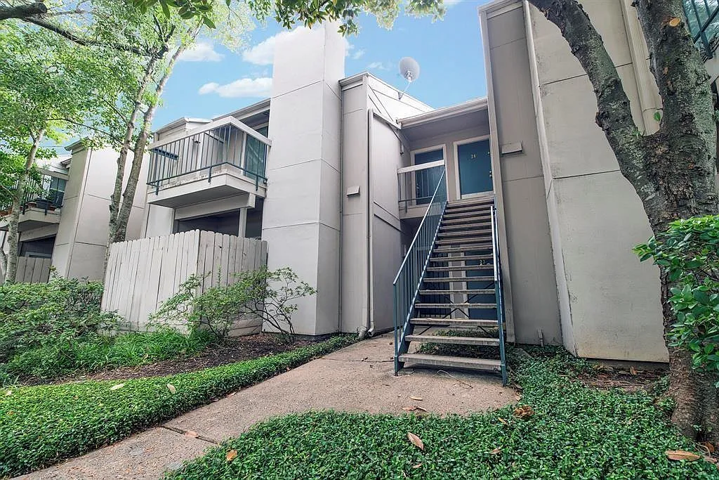 Building Photo - 7900 N Stadium Dr #22