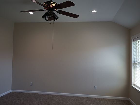 4th image of 6322 Woolwich Dr