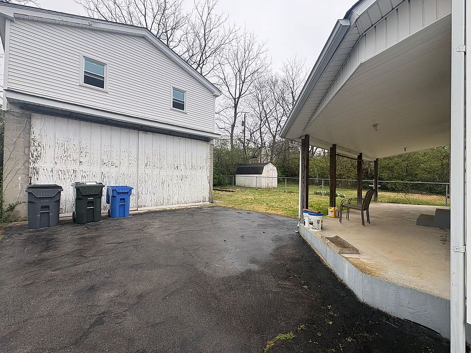 2nd image of 621 Addison Ave