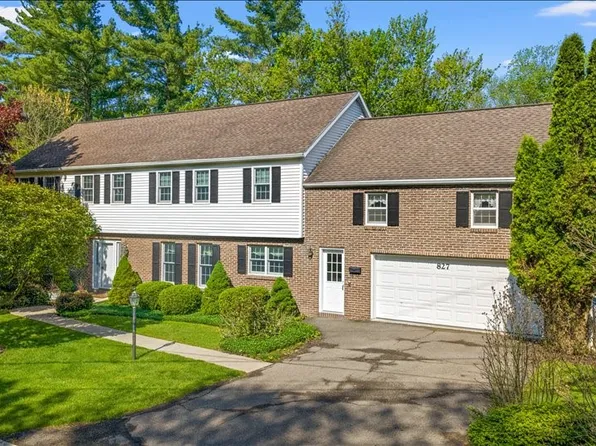 827 Skylane Ter, Endwell, NY 13760