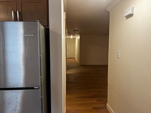 2nd image of 423 N Main St APT 4