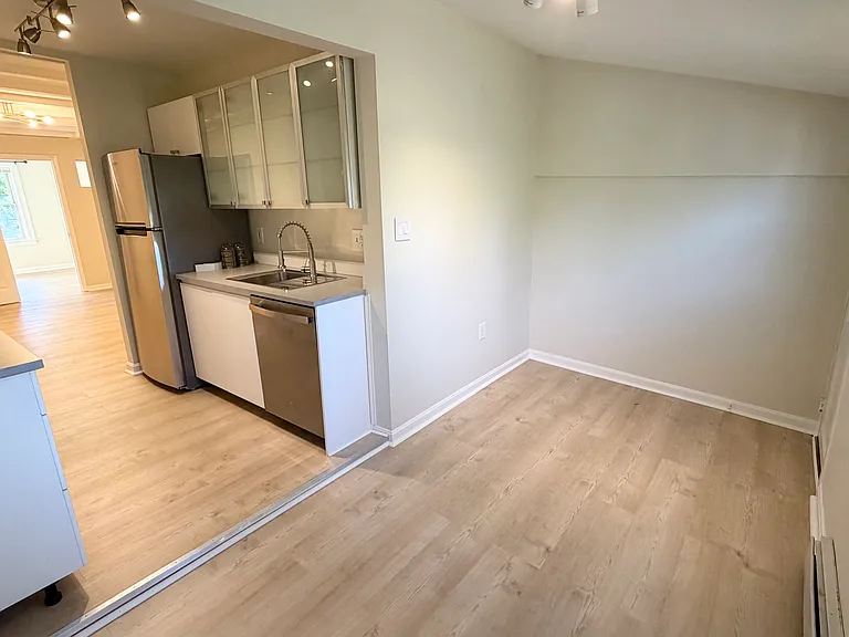 94 Old Colony Ave #3 — Photo 7