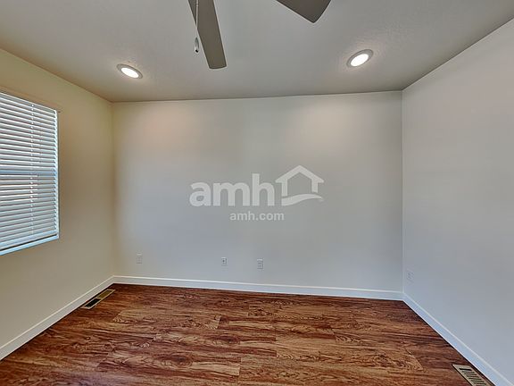 4th image of 3571 N Caitlyn St
