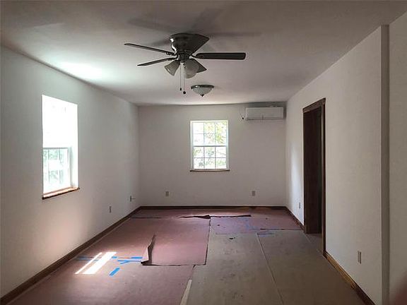 4th image of 2510 Camper Ct