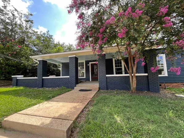 309 N Huntington St, Kosciusko, MS 39090