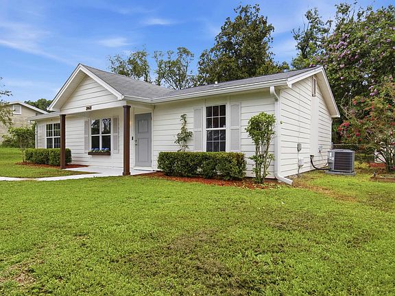 3rd image of 2062 Little River Ln