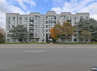 115 Polifly Rd APT 4F, Hackensack, NJ 07601