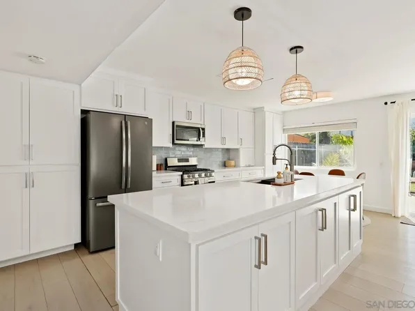 568 Carrie Cir, San Marcos, CA 92069