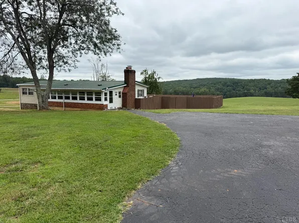 1046 Clarks Rd, Rustburg, VA 24588