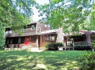 131 E Hill Rd, Brimfield, MA 01010