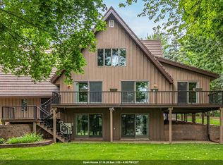 63 Crestview Dr, Hortonville, WI 54944