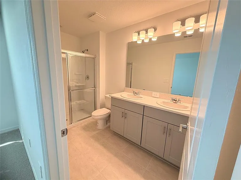 2212 Portrait St — Photo 19