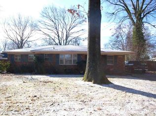 5123 Whiteway Dr, Memphis, TN 38117