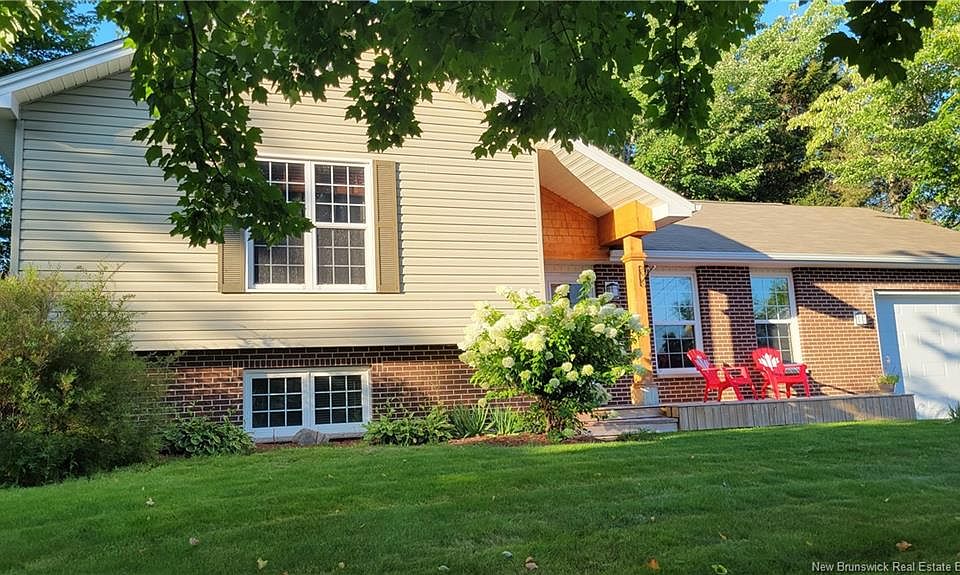 1st image of 76 Cap Pele Ct