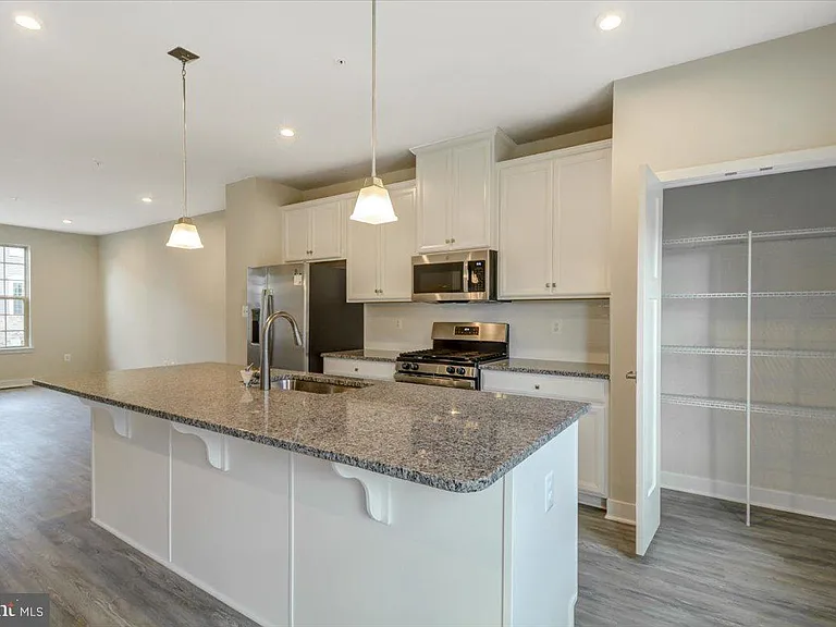 9583 Tall Oaks Rd — Photo 16
