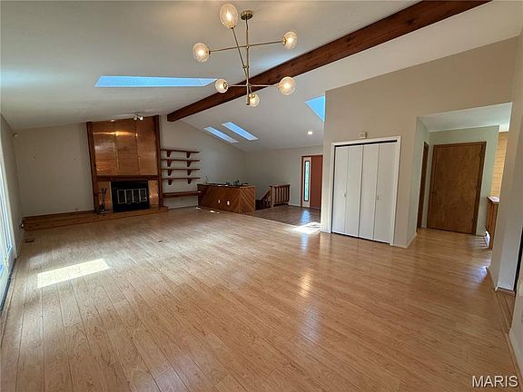 5th image of 14895 Conway Rd