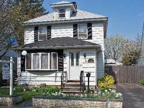 1st image of 76 Lenox Ave