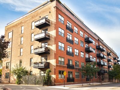 1735 W Diversey Pkwy APT 519, Chicago, IL, 60614
