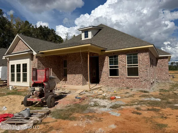 2131 Freedom Ring Dr, Brandon, MS 39047