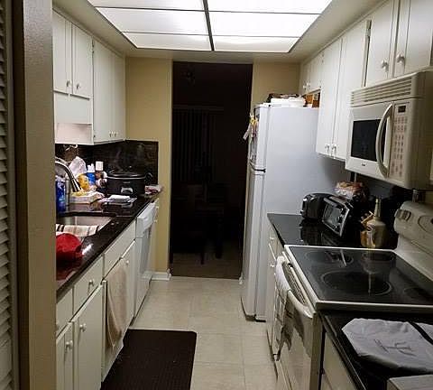 5th image of 1906 Cashew Courtway
