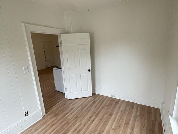 5th image of 541 Germania St #B