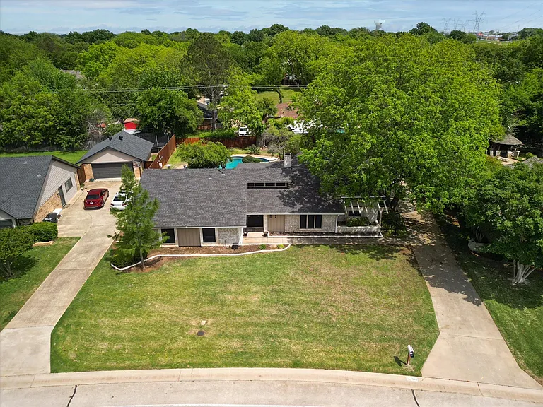 568 Sellmeyer Ln — Photo 43