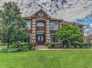 9716 Laurel Ct, Munster, IN 46321