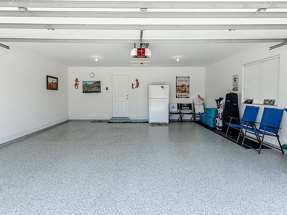 2nd image of 818 N McCloud Cir Unit 502