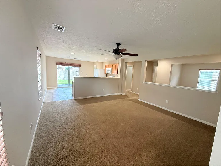 29225 Legends Valley Dr — Photo 4