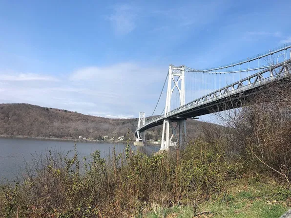 68 Gerald Dr APT D6, Poughkeepsie, NY 12601