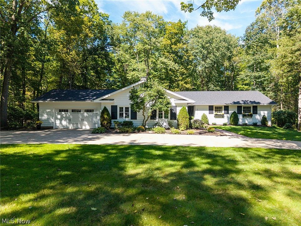 1st image of 3919 Yellow Creek Rd W