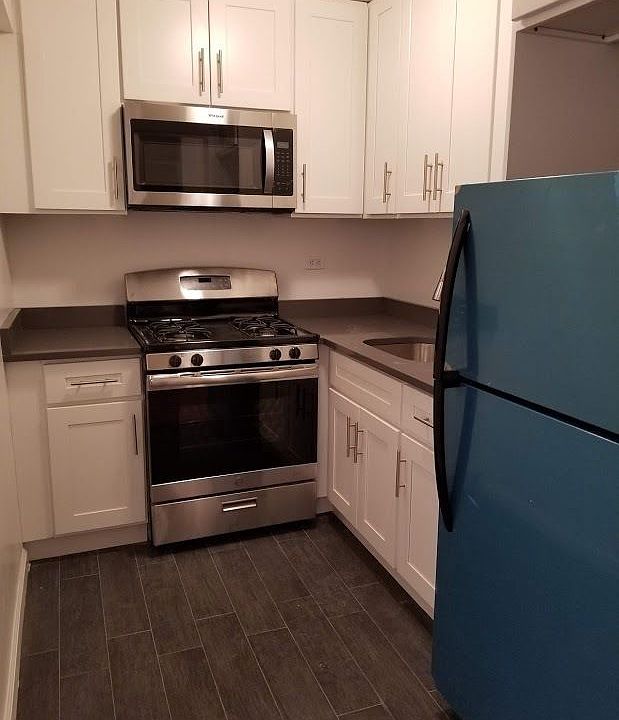 2nd image of 950 E 14th St APT 2N