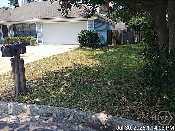 3rd image of 5 Candleberry Court