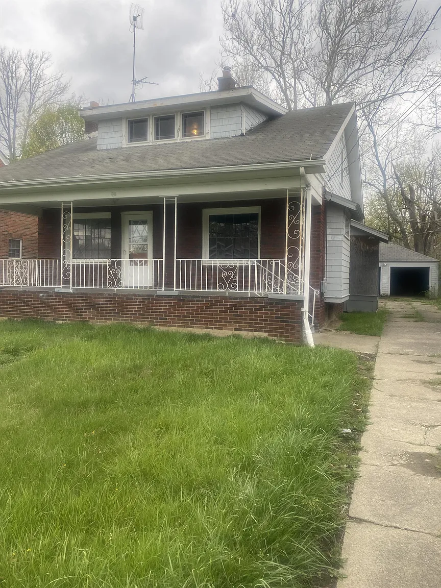 36 W Avondale Ave photo 1