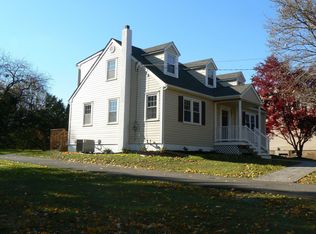 1014 County Line Rd, Philadelphia, PA 19116