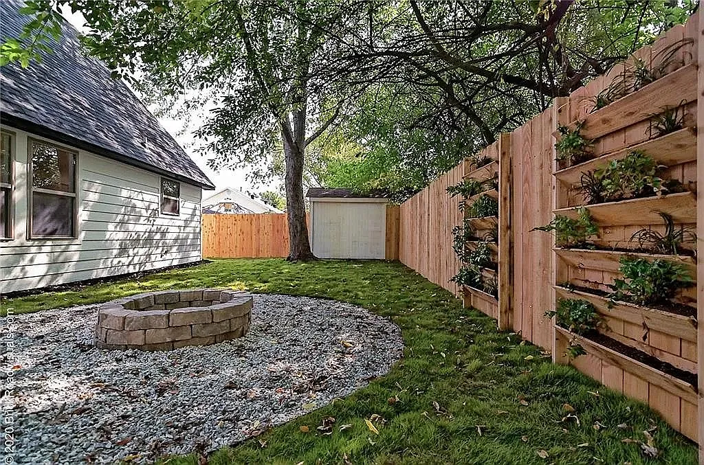 3 bed, 1858 sqft, $2,700 — Photo 4