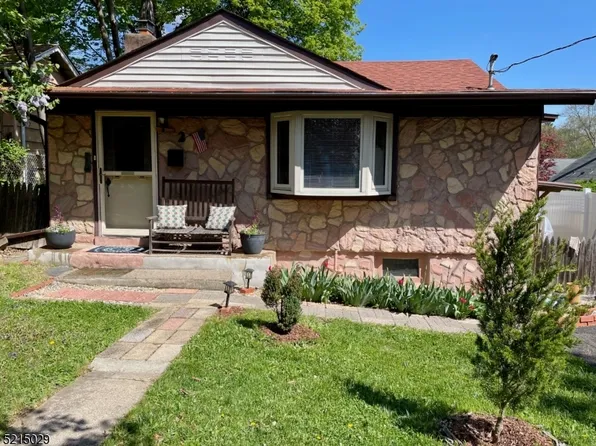 2 Oswego Ave, Parsippany-Troy Hills Twp., NJ 07034