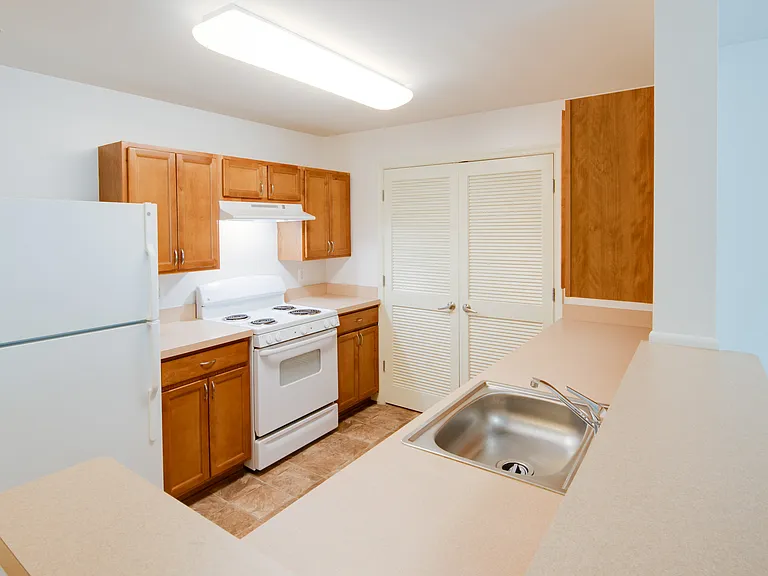 The Lodge at Marlton — Photo 15