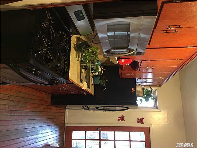 2nd image of 9301 95th St
