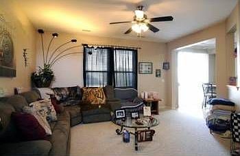 2nd image of 3234 Bromley Ln