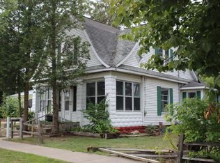 507 Ottawa St, Grayling, MI 49738