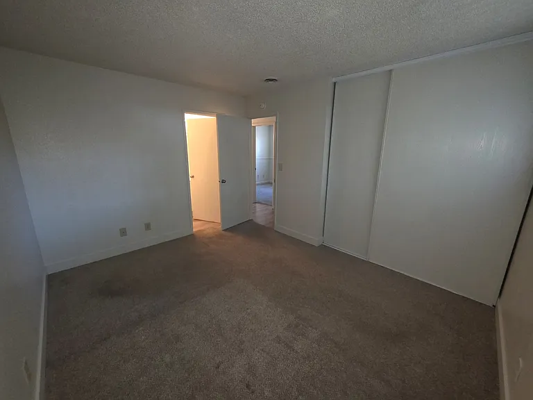 2365 S Gateway Cir #2365 — Photo 10