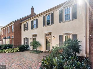 1215 Portner Rd, Alexandria, VA 22314