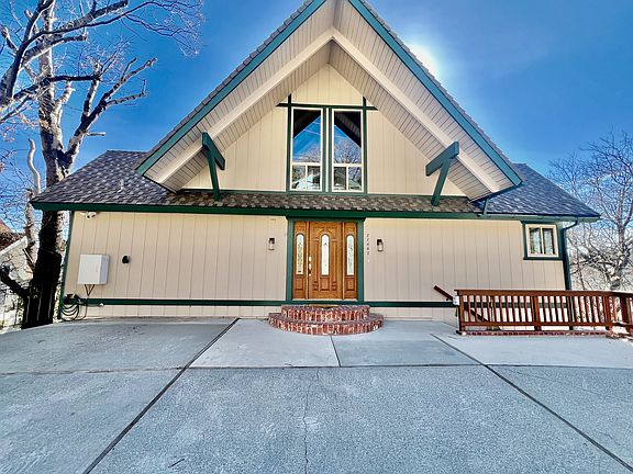 Welcome to 27447 Alpen Drive Located in the beautiful mountain town of Lake Arrowhead, CA.
