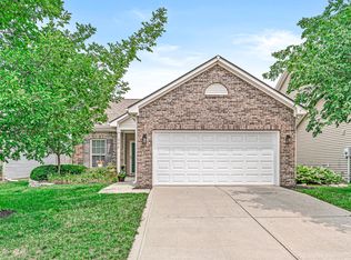 996 Retford Dr, Westfield, IN 46074